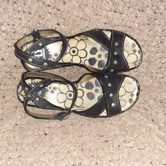 FLY LONDON-Black Studded Leather-Ankle Wrap Strap-Wedge-Sz 37-Excellent - Picture 6 of 7